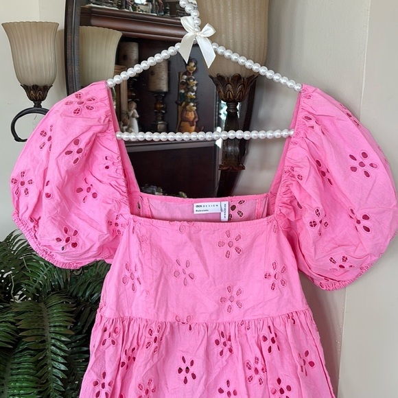 ASOS Bubblegum Pink Eyelet Puff Sleeve Top Ruffle Barbiecore 100% Cotton - Picture 6 of 14